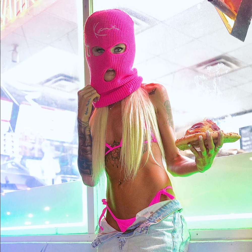 Karl Kani pink ski mask